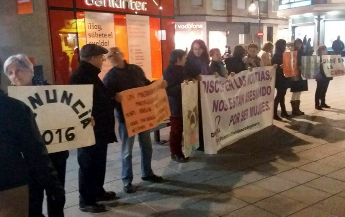 Nueva concentracin contra la violencia de gnero en Motril